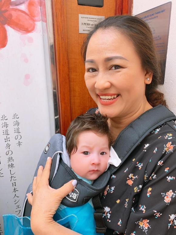 Á hậu hoàng oanh,hoa hậu phụ nữ,mẹ ruột á hậu hoàng oanh